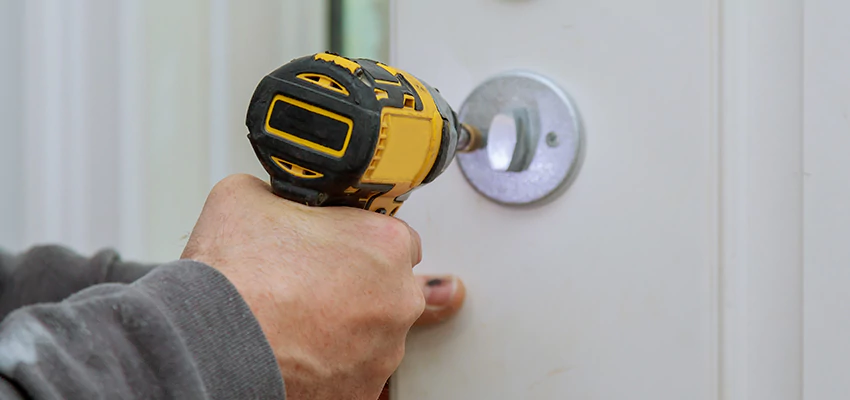 Street Locksmith For Smart Lock Repair in Marysville, CA